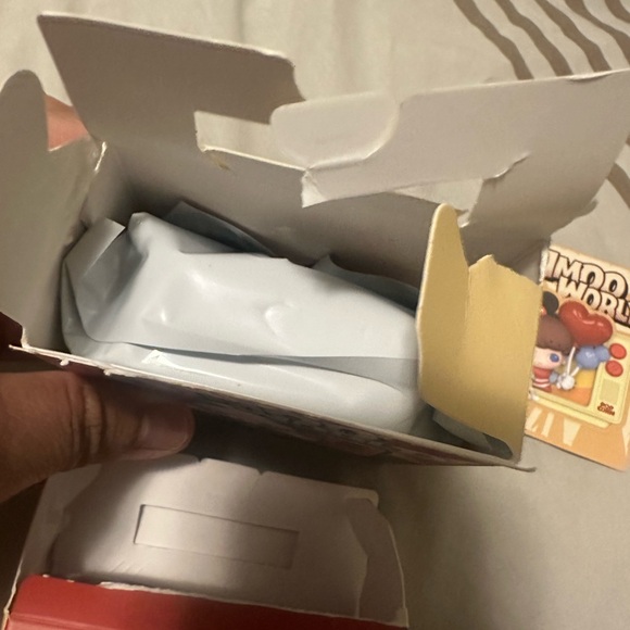 Dimoo World Fridge Magnet Blind Box - Picture 3 of 3